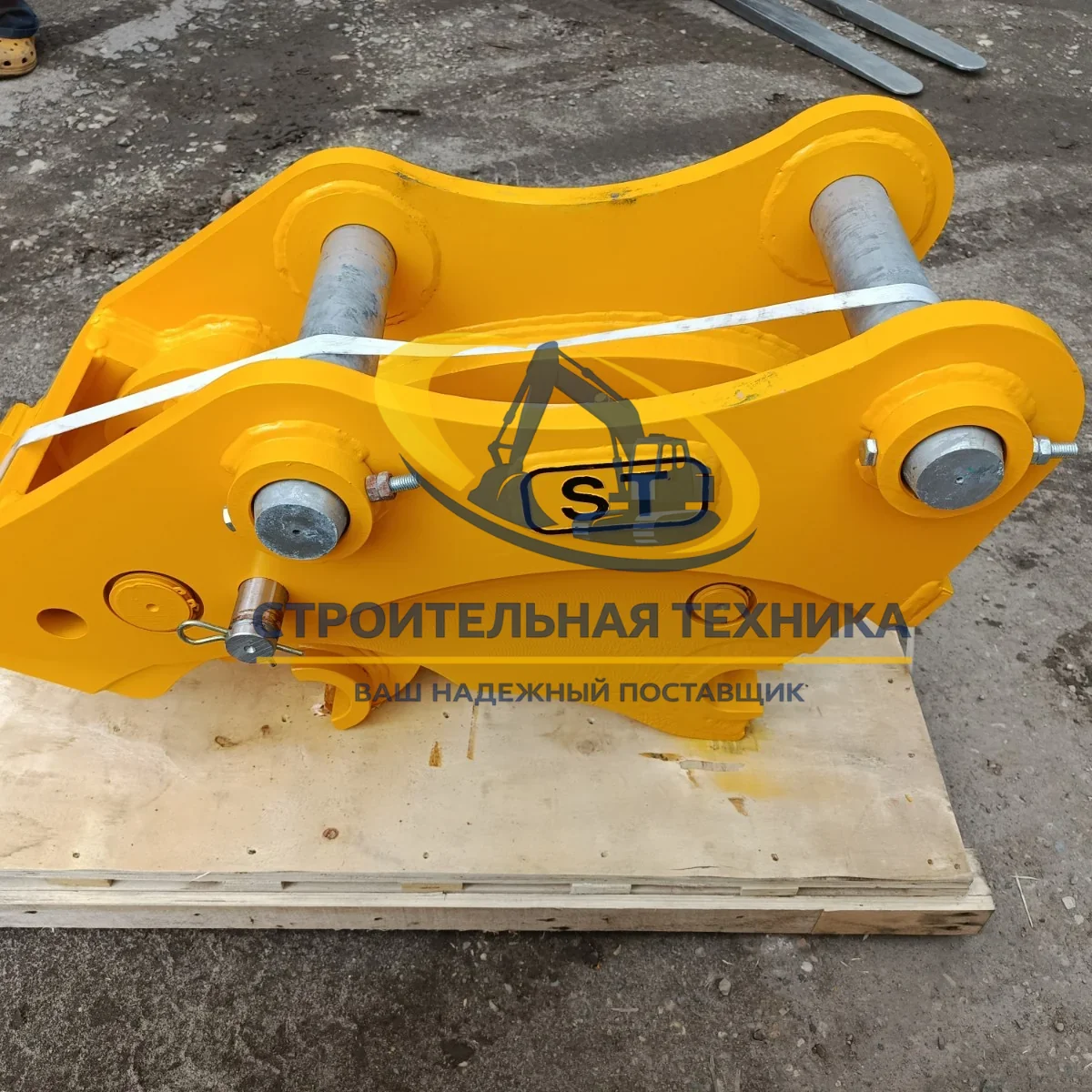ST30197 — Быстросъемное устройство (квик-каплер гидравлический) на E315 ST