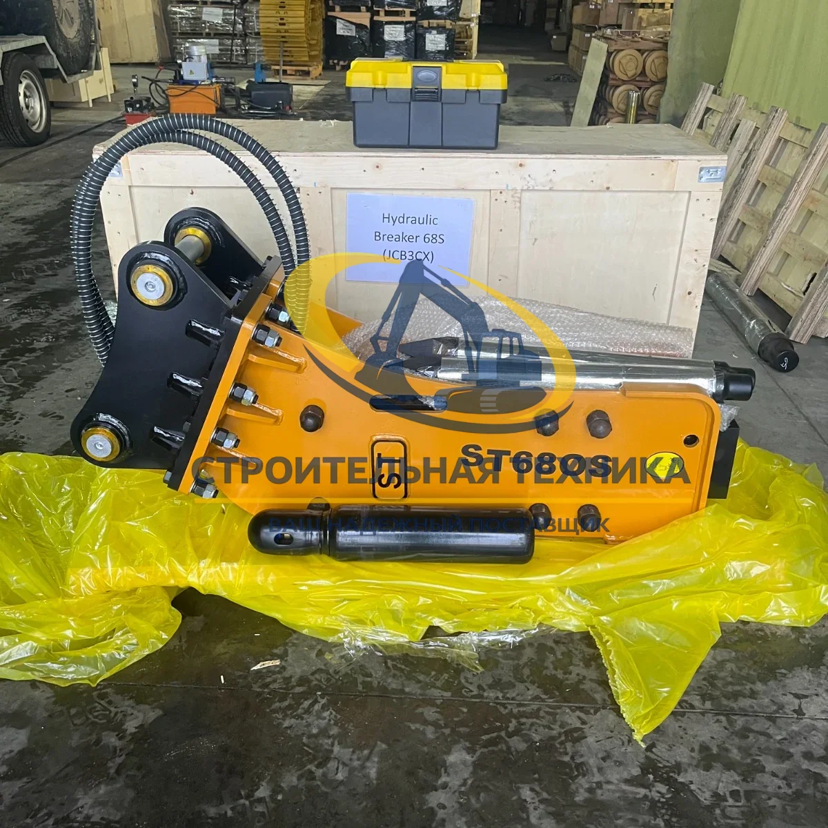 ST32598 — Гидромолот ST breaker 68S для JCB (3CX) (боковой, тип банан)