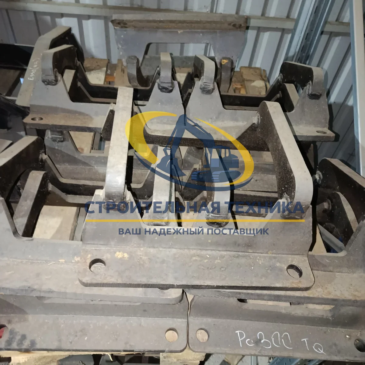 ST30585 — Защита цепи KOMATSU PC300-7 (16*30) (TQ)