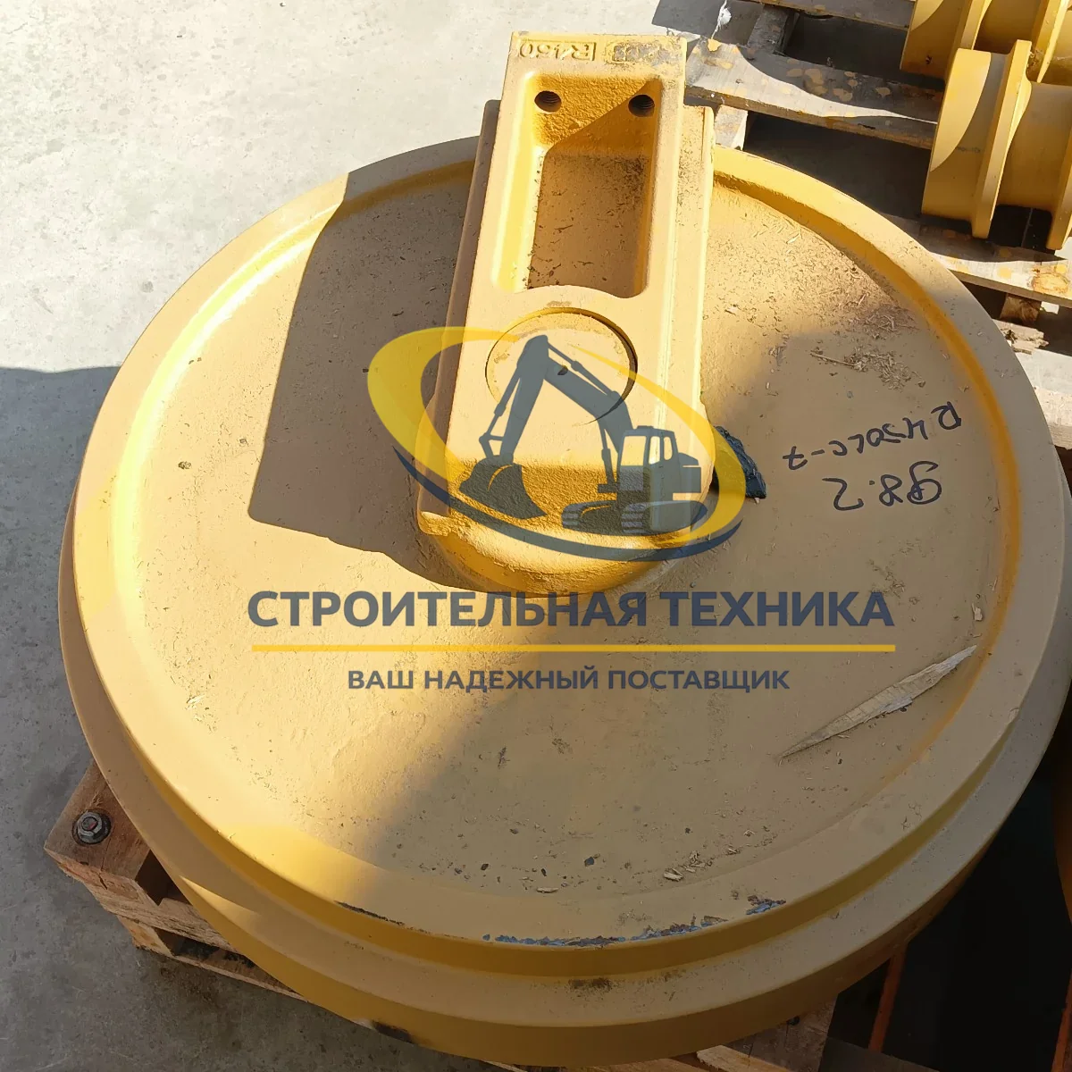 81E7-01030 — Колесо направляющее Hyundai R450LC-7,R500LC-7 (81E7-01030) STrack