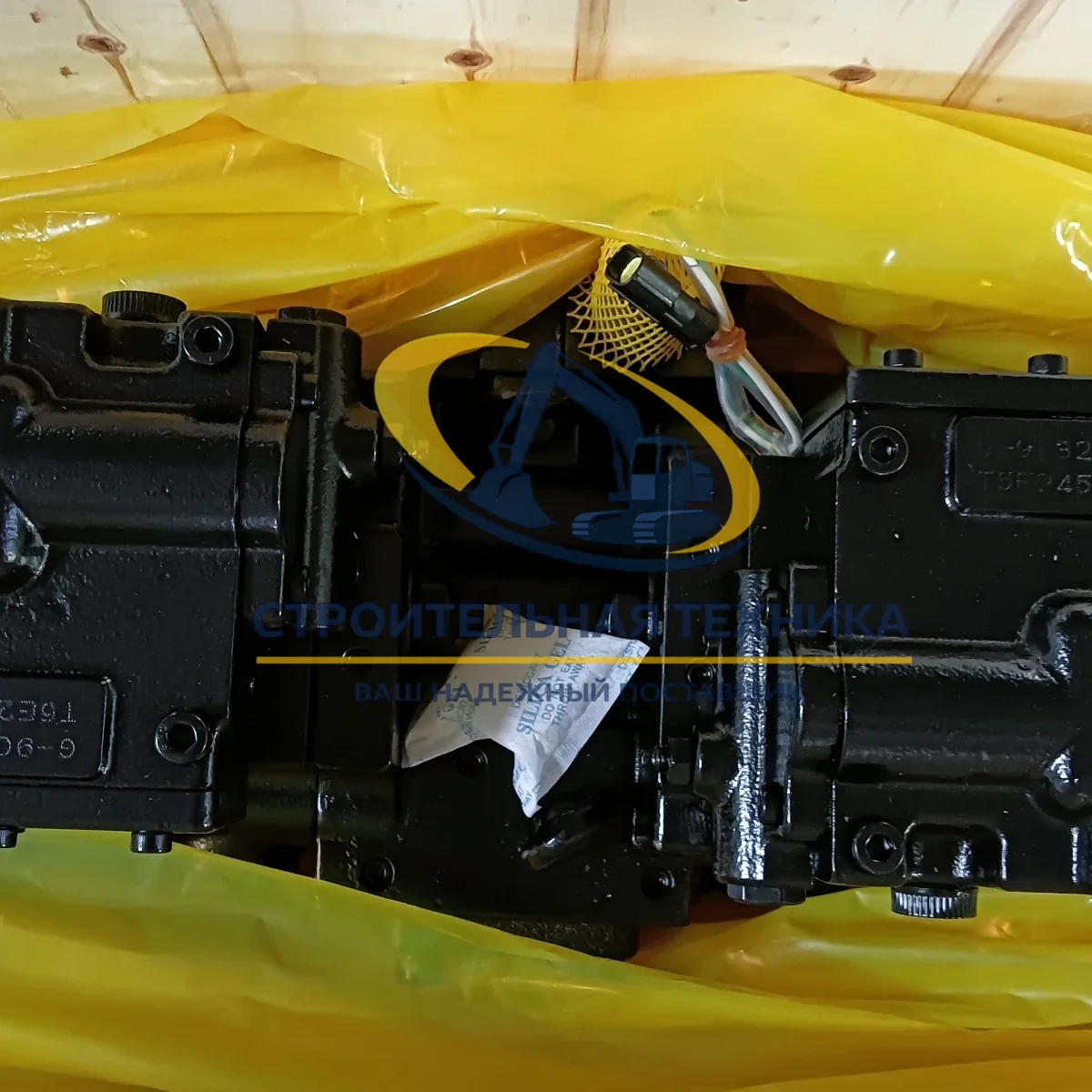 215/13686 — Основной гидравлический насос JCB 220 K3V112DTP-1CER-9C32-14T 1M9R-9C79 (215/13686)