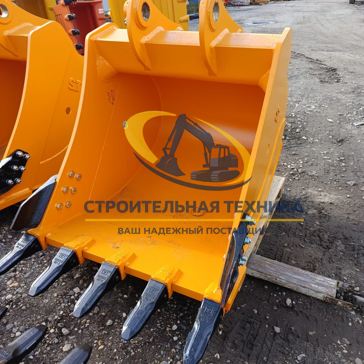 ST31045 — Ковш усиленный для Hyundai R210-7 (1,1m3) (ST)