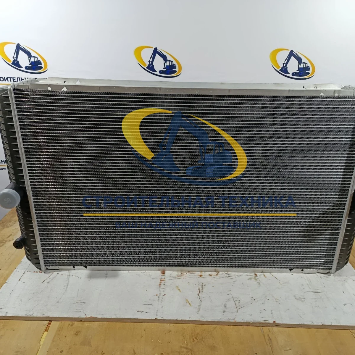 11110696,14533173 — Радиатор охлаждения водяной EC360/460B (VOE11110696,VOE14533173)