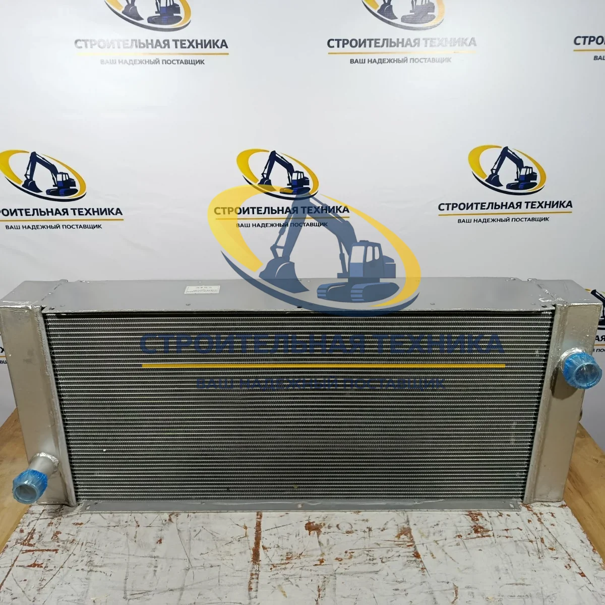 30/927238,30/927019 — Радиатор охлаждения водяной JS360 (30/927238,30/927019)