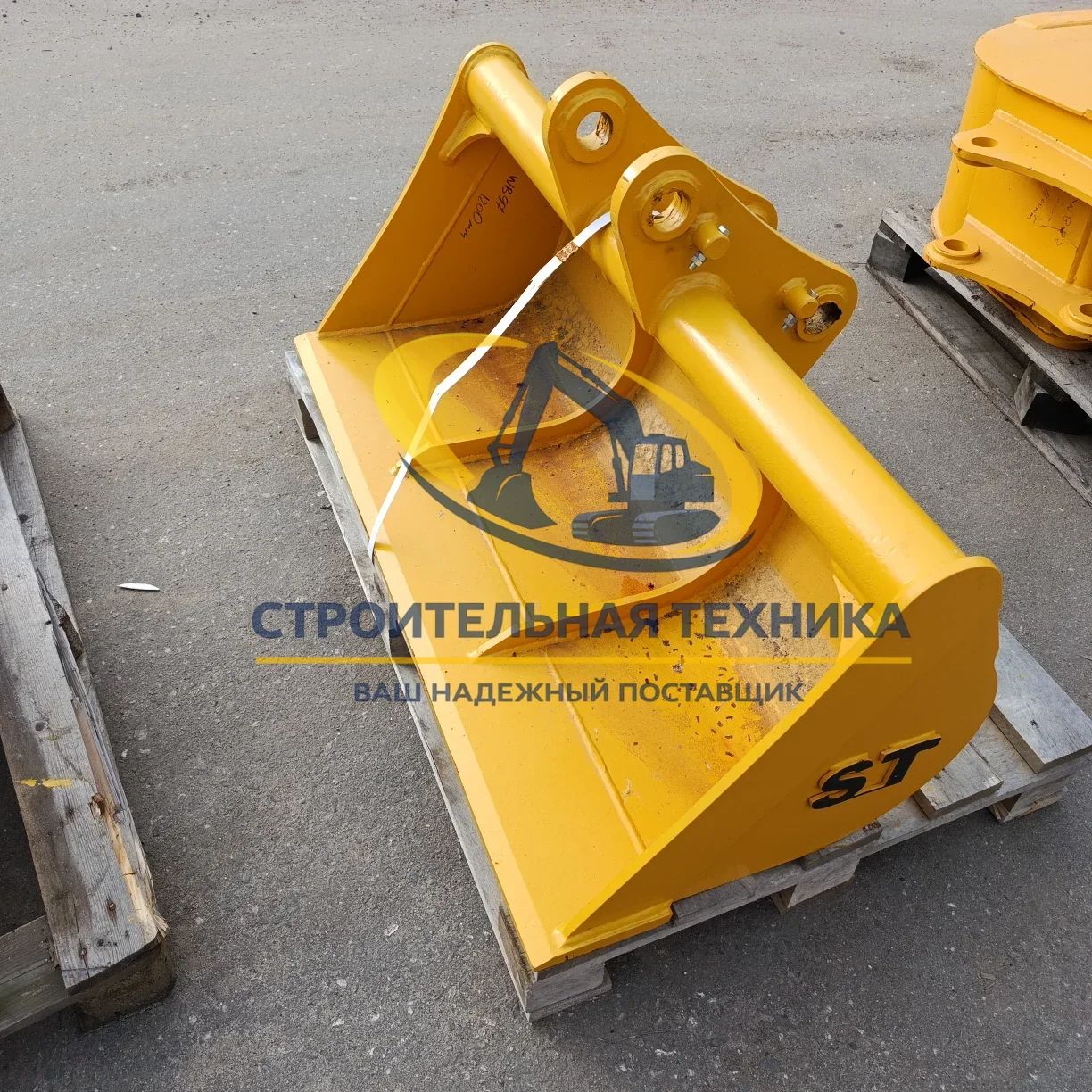 ST30849 — Ковш задний планировочный для Komatsu WB97-S5, ширина 1200мм. (0,21м3) (ST1)